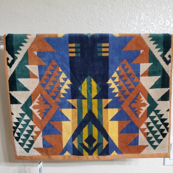 NWOT Pendleton Journey West Bright Jacquard x1 Hand Towel (2 available) - Picture 3 of 5